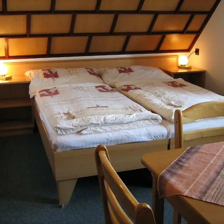 Albina - Restaurace 3*